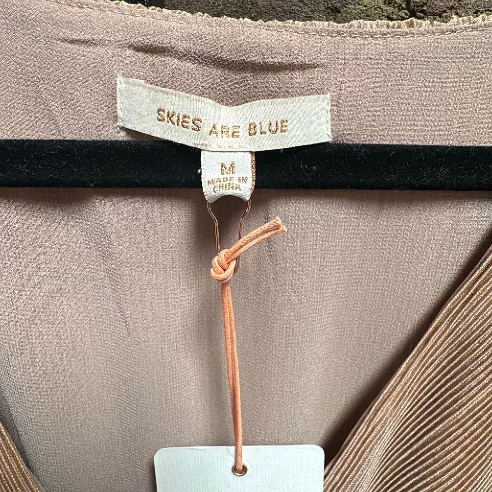 Skies Are Blue Champagne Short Sleeve Tiered MIDI Dress Size Medium NEW - Picture 8 of 8